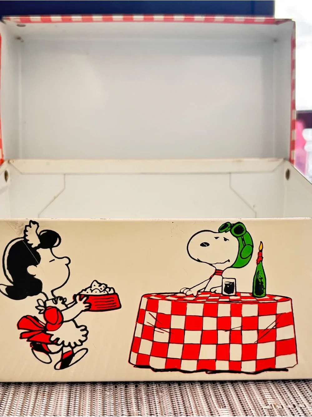 Snoopy's Pizza Palace 1965 Tin Metal Recipe Box Hallmark Peanuts Charlie Brown